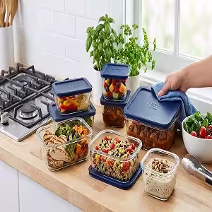 Pyrex Ultimate glass food storage container set for meal prep